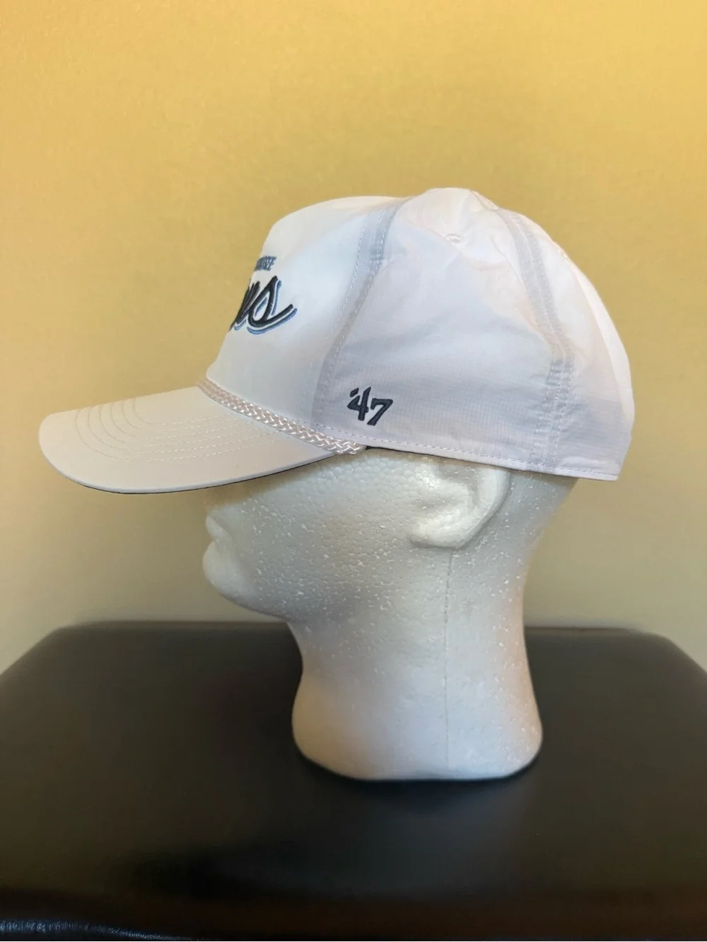 Tennessee Titans White Baseball Cap - Official Team Hat